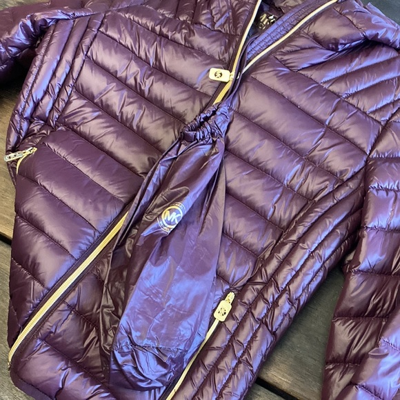 NWT Michael Michael Kors Packable Down Maroon Puffer Coat/Jacket - Picture 7 of 7